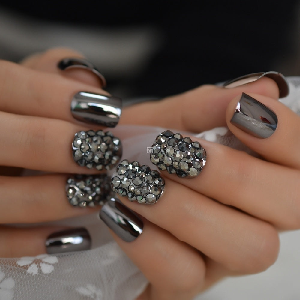 Metallic Press-On Nails for Women – Stylish & Durable