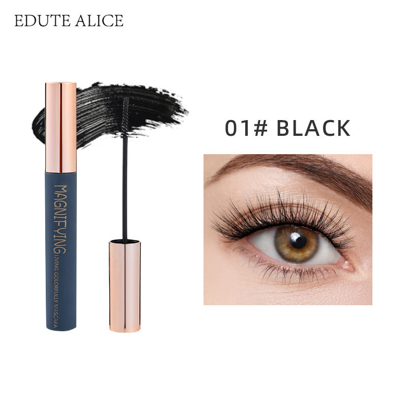 MAGNIFYING Mascara – Long-Lasting, Smudge-Proof with Fine Brush