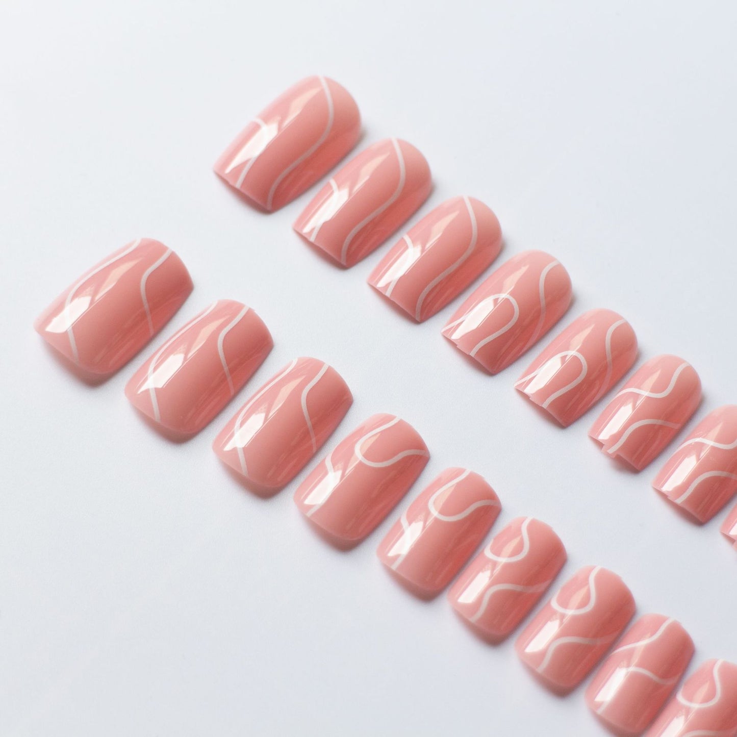 Women’s Fashion Finished Nail Set – Easy, Chic & Salon-Perfect at Home