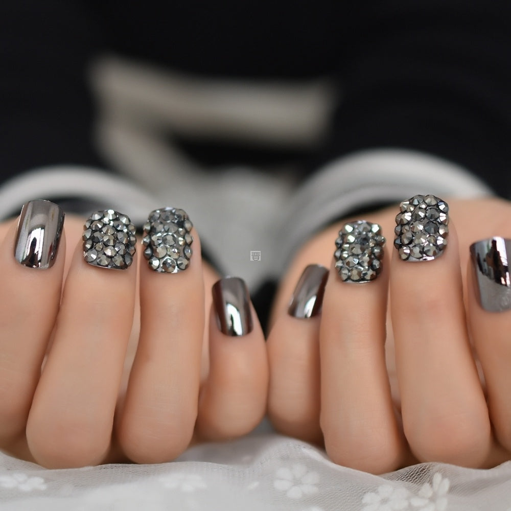 Metallic Press-On Nails for Women – Stylish & Durable