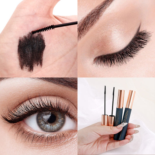 MAGNIFYING Mascara – Long-Lasting, Smudge-Proof with Fine Brush