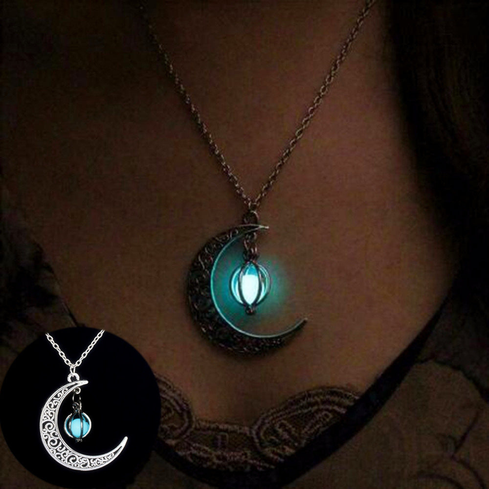 Moonlight Glow Pendant Necklace – Natural Luminous Stone Healing Jewellery for Women