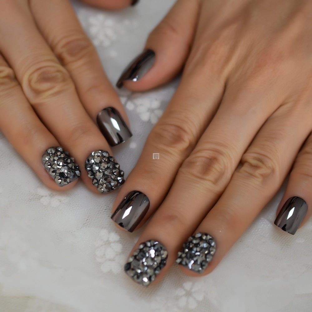 Metallic Press-On Nails for Women – Stylish & Durable